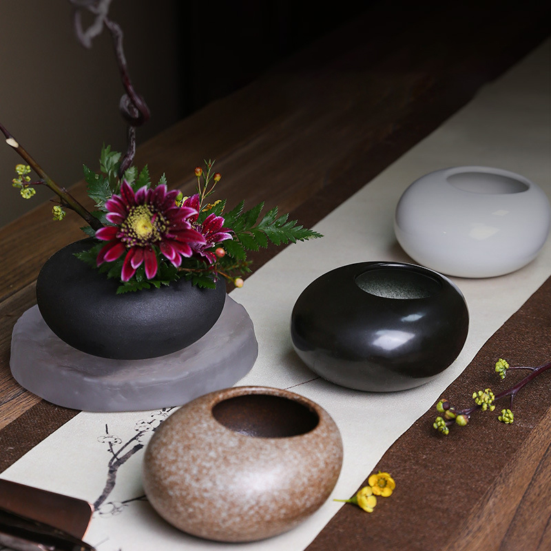Ikebana Vase Kenzan - إناء ترتيب زهور إيكيبانا على الطريقة